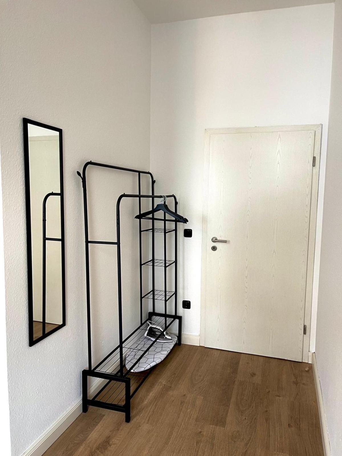 Raha Apartments - Modernes Studio-Apartment - Hbf - Gratis Parkplatz Erfurt Extérieur photo