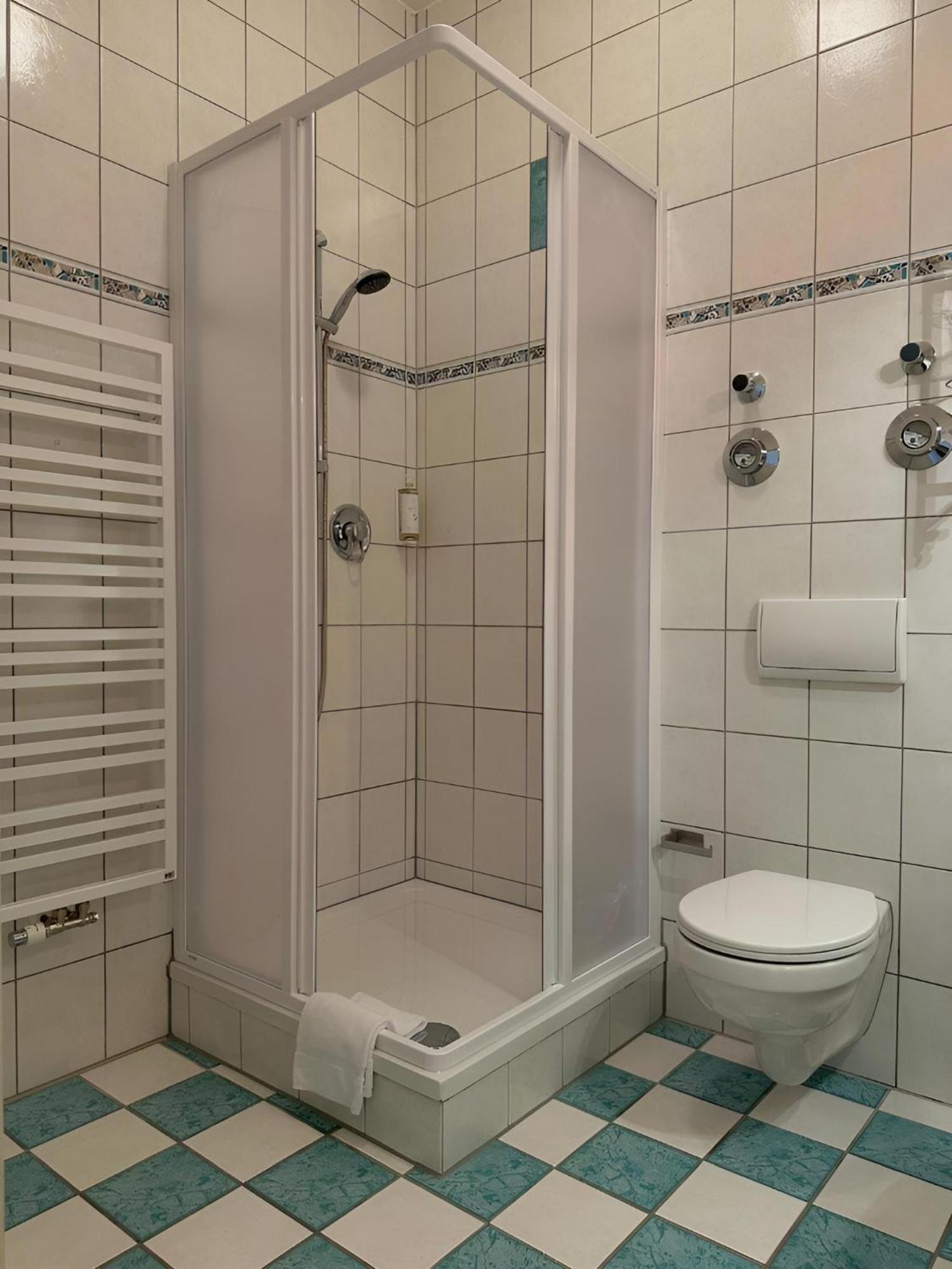 Raha Apartments - Modernes Studio-Apartment - Hbf - Gratis Parkplatz Erfurt Extérieur photo