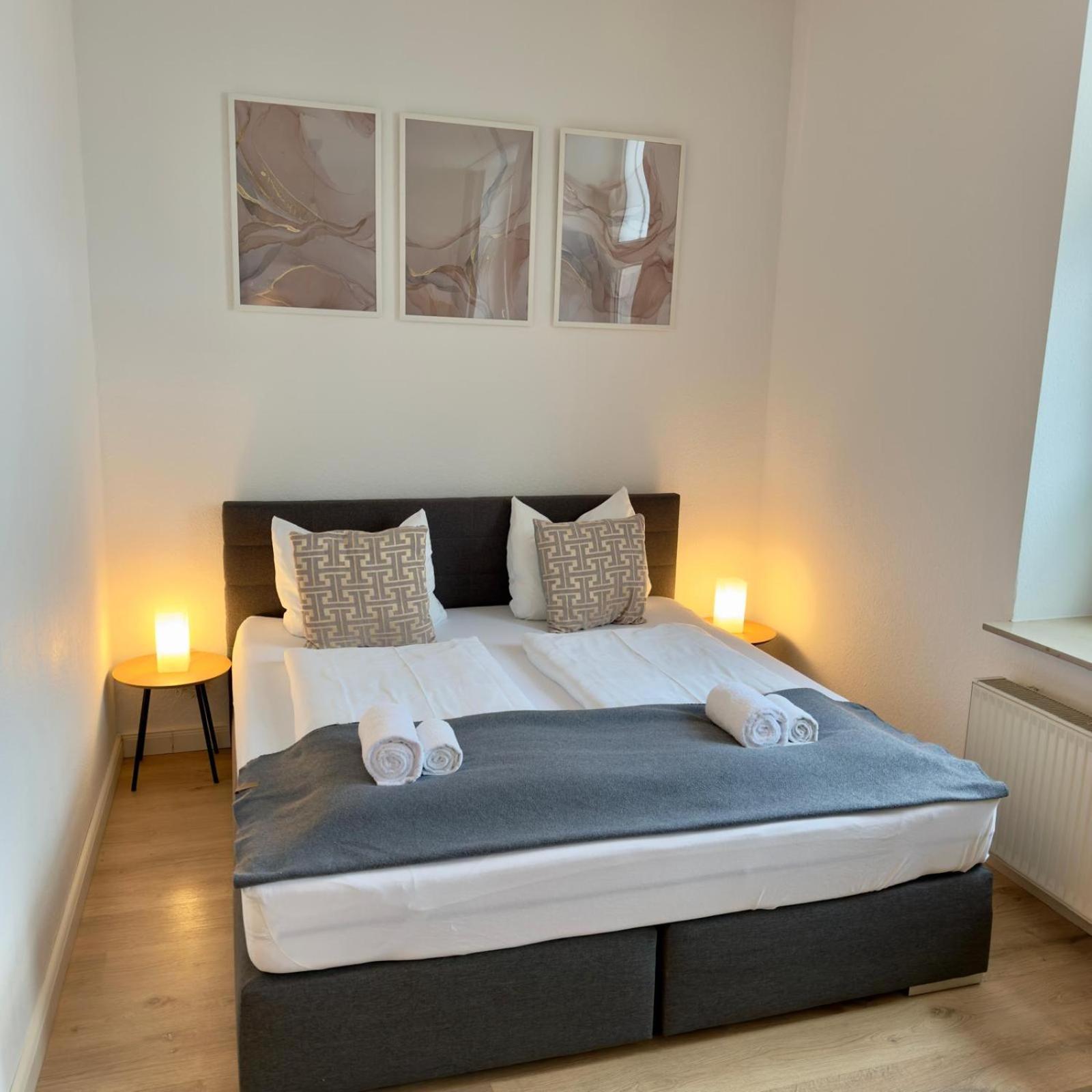Raha Apartments - Modernes Studio-Apartment - Hbf - Gratis Parkplatz Erfurt Extérieur photo