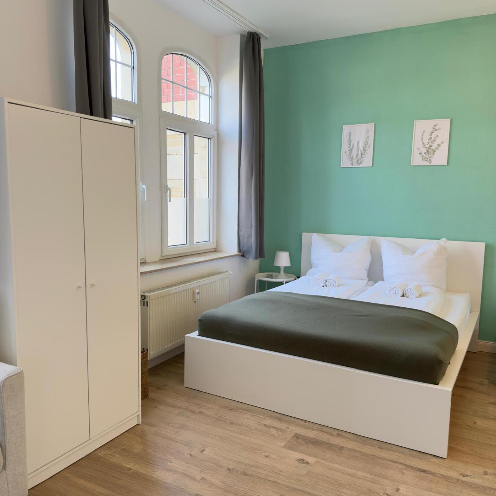 Raha Apartments - Modernes Studio-Apartment - Hbf - Gratis Parkplatz Erfurt Extérieur photo