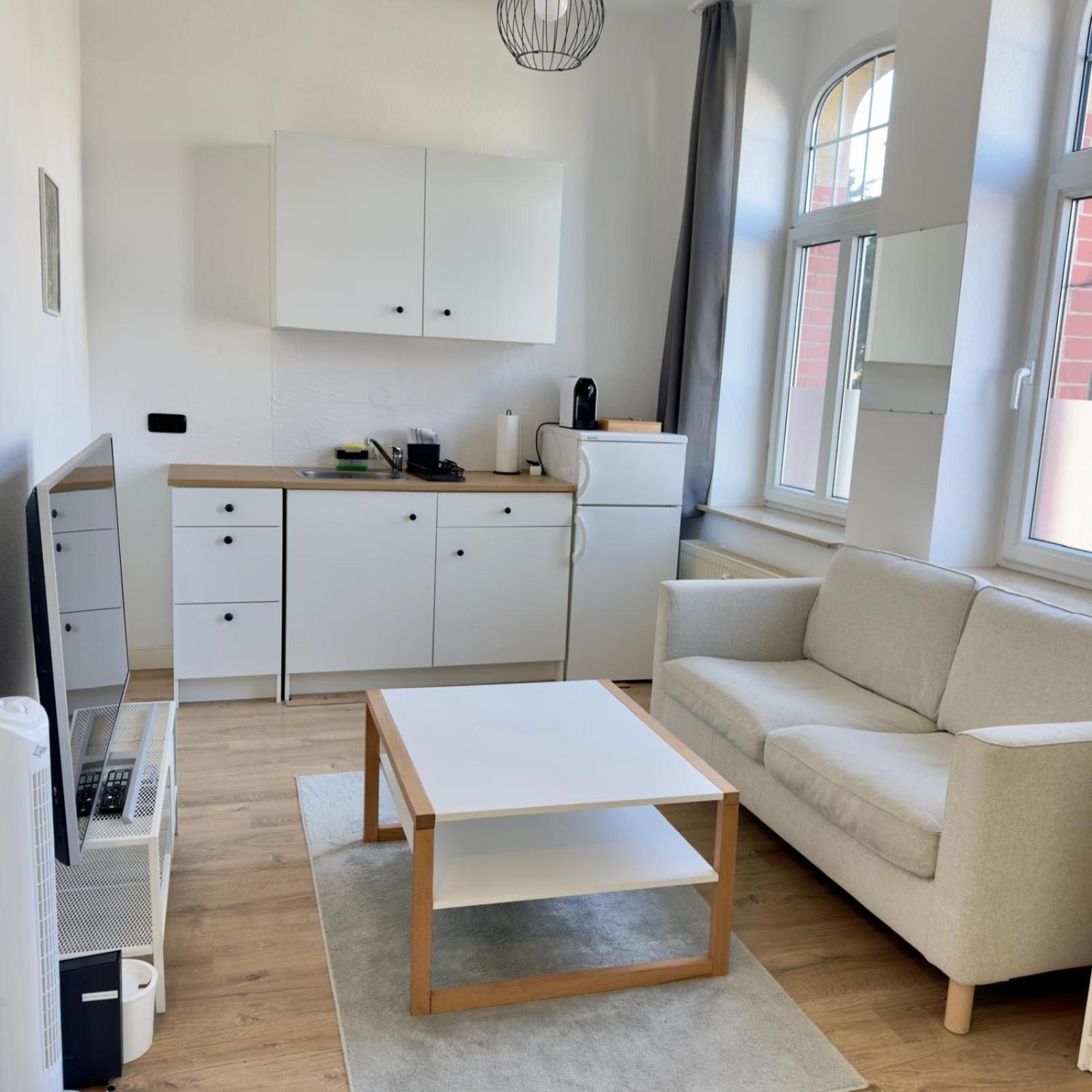 Raha Apartments - Modernes Studio-Apartment - Hbf - Gratis Parkplatz Erfurt Extérieur photo
