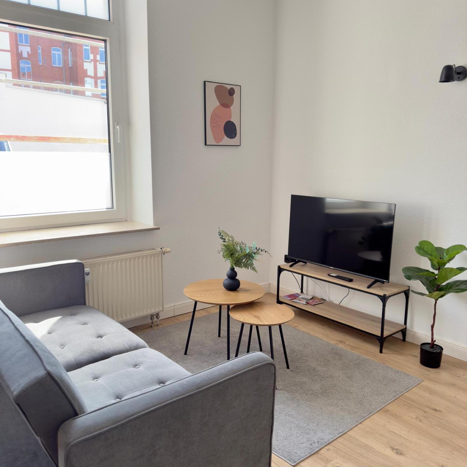 Raha Apartments - Modernes Studio-Apartment - Hbf - Gratis Parkplatz Erfurt Extérieur photo
