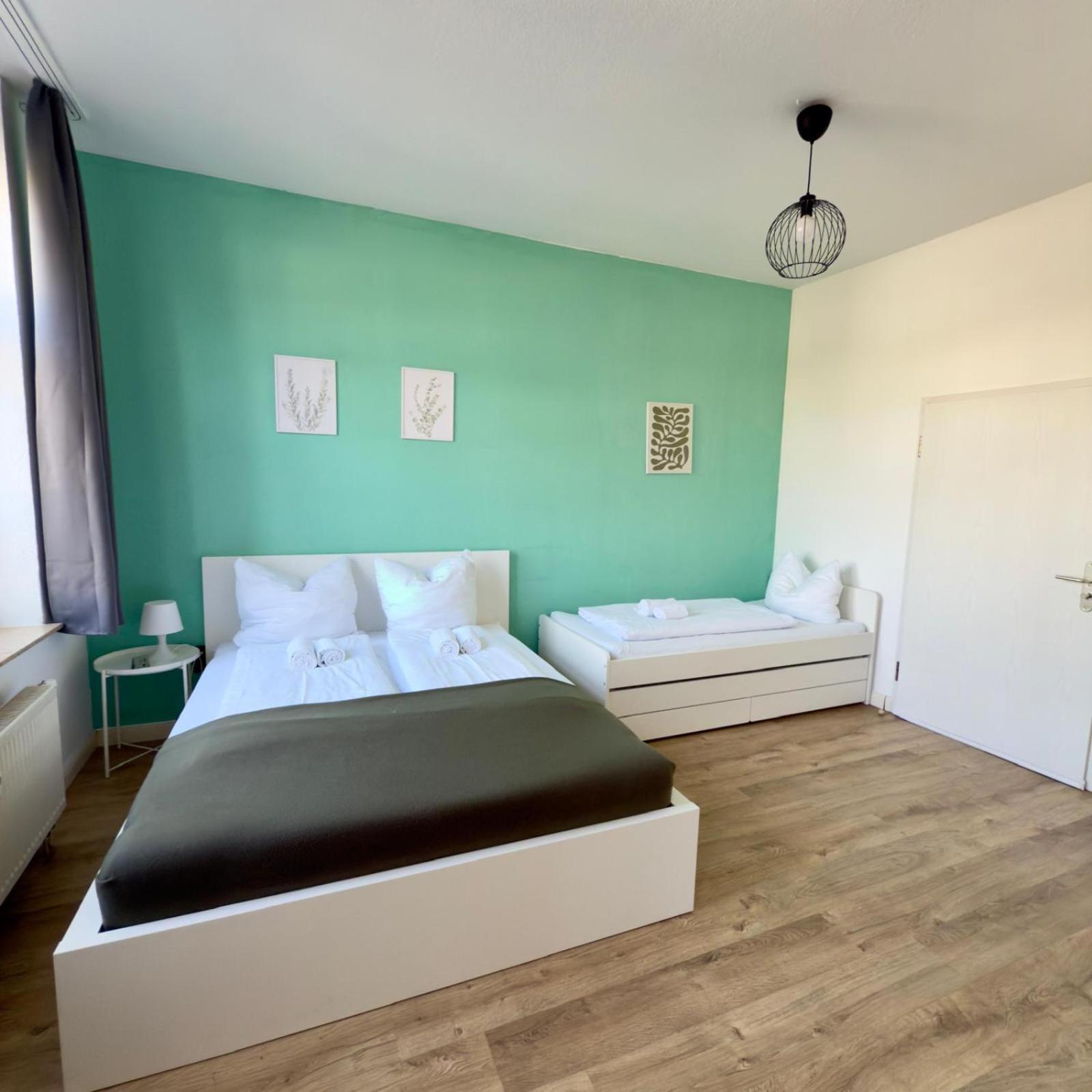 Raha Apartments - Modernes Studio-Apartment - Hbf - Gratis Parkplatz Erfurt Extérieur photo