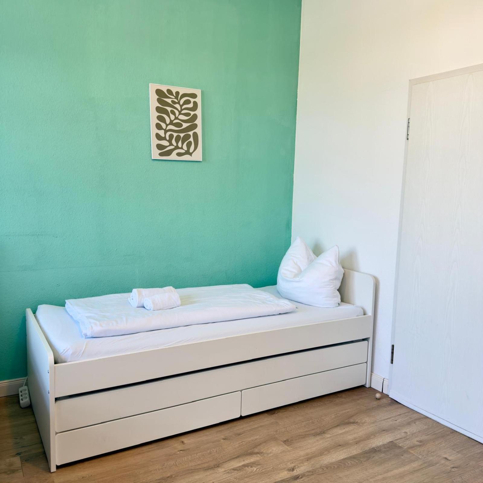 Raha Apartments - Modernes Studio-Apartment - Hbf - Gratis Parkplatz Erfurt Extérieur photo